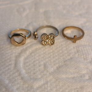 ⭐️40% Off⭐️ Set of 3 Gold Tone Midi Rings